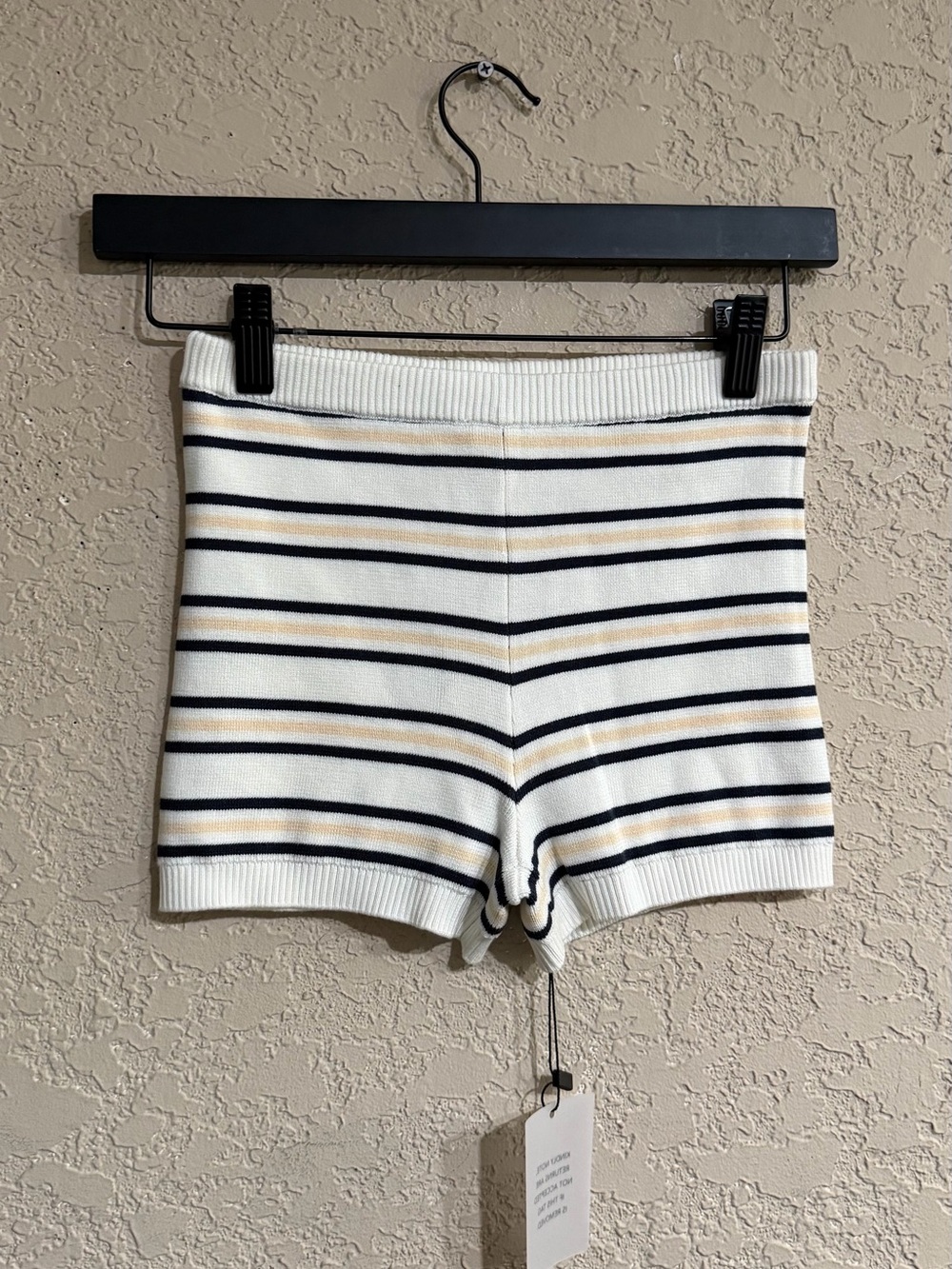 Eaves | NWT! Cydnee Striped Knit Short in Ivory & Navy Stripe - Picture 2 of 3